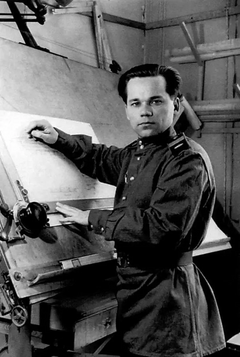 Mikhail Kalashnikov-19491.webp