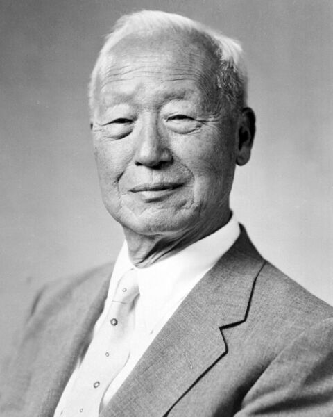 File:Rhee Syng-Man in 1948.jpg