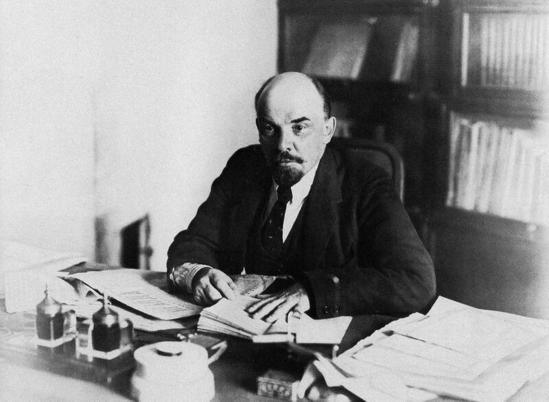 File:Lenin desk.jpg