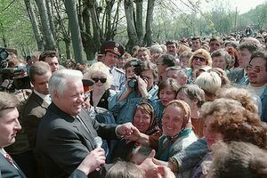 Boris Yeltsin 7 May 1996.jpg